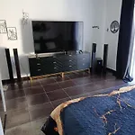 Magda 12 Couchages ゲストハウス 4*