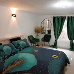 Magda 12 Couchages 4* Montferrat