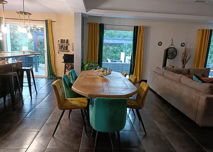 Magda 12 Couchages 4* Montferrat (Var)